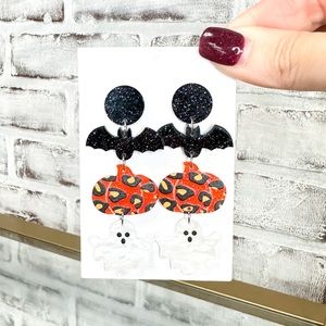 ✨NEW✨Spooky Vibes Earrings! 👻🧡🖤